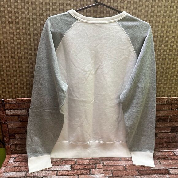 UT Uniqlo Disney Sweatshirt Mickey Mouse M - Picture 3 of 10